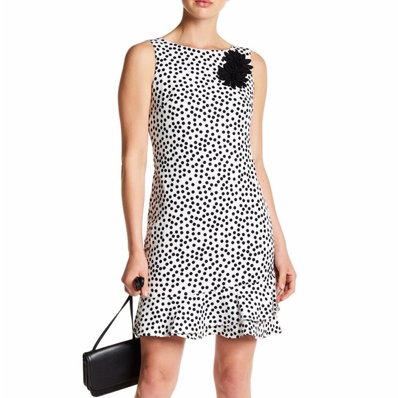 Taylor Dresses & Skirts - Taylor Polka Dot Dress